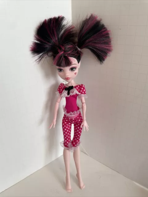 2008 Monster High Draculaura Dead Tired Mattel Fashion Doll Figure