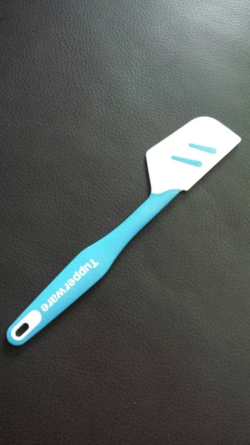 Spatule En Silicone Tuppeware - Bleue, Neuve Dans Son Emballage