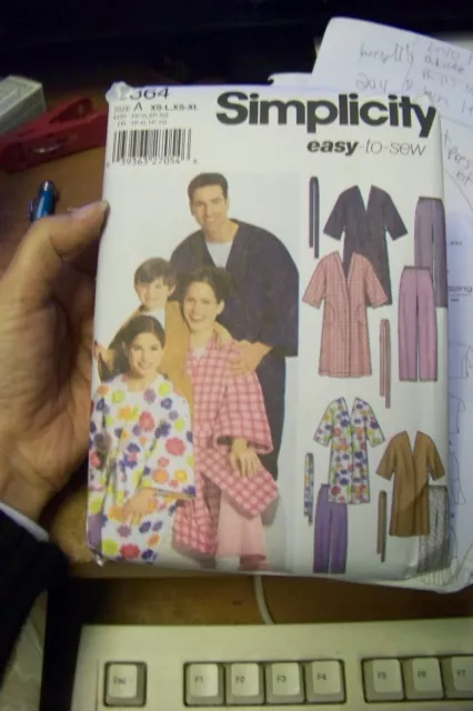 simplicity 5364 robe and pj bottoms pattern size A xs-l, xs-xl