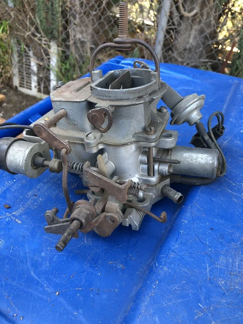 1985 Dodge 318 v8 Two barrel ￼carb