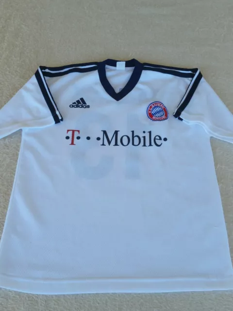 Adidas Tshirt Fussball Sport Freizeit Shirt atmungsaktiv Gr. S M  w. NEU