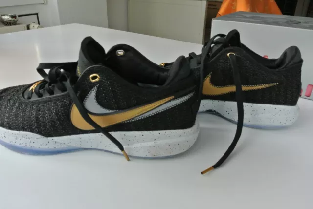 Nike LEBRON XX, Größe 12 (EUR 46), sehr guter Zustand