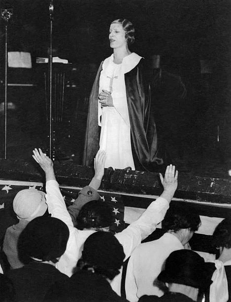 AIMEE SEMPLE MCPHERSON American Pentecostal Evangelist 1930s Old Photo ...