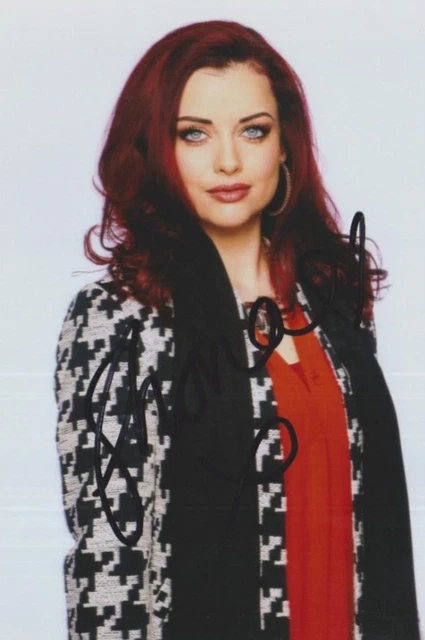 Shona McGarty    **HAND SIGNED**  6x4 photo  ~  Eastenders  ~  AUTOGRAPHED