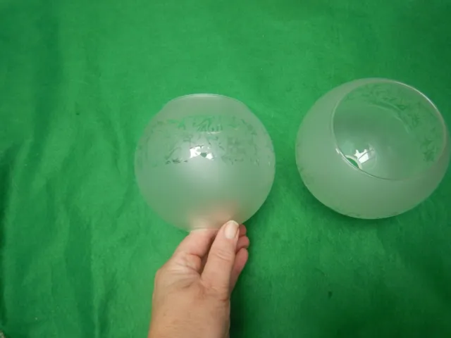 paire de globe en verre serigraphié pour lustre ,appliques,lampe pétrole 4