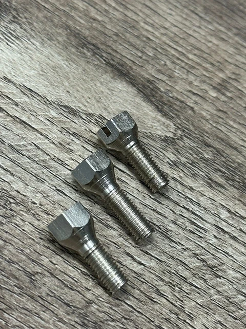 Rare  Union Special 43200 G Base Plate Screw