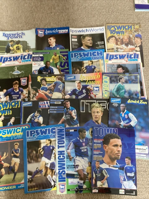 Lot De 3 Programmes De Match Ipswich Town – Saison 1973 – Football Vintage UK