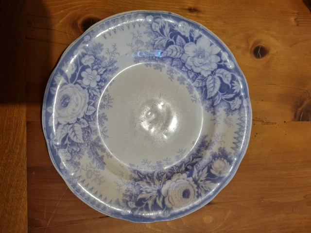 Assiette dessert en faïence de Sarreguemines, modèle jardinière, parme