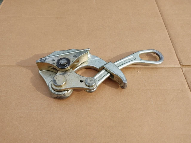 Klein Tools KT4800 Parallel Jaw Grip 4800 Series Round Jaw