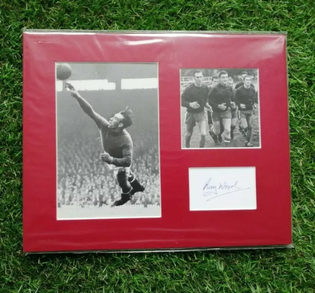 RAY WOOD MANCHESTER UNITED BUSBY BABE ENGLAND 1958 10x8 MOUNTED DISPLAY SPT COA