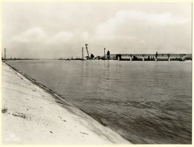 photo ancienne Usine de Kembs .barrage et canal .  1933