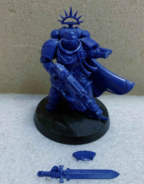 Captain Space Marine Primaris Warhammer 40k Avec Bouclier Relique - Miniature Neuve En Boîte
