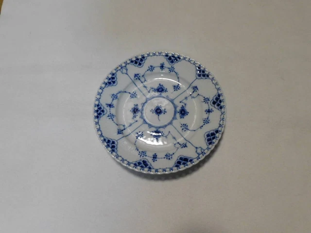 Royal Copenhagen Blue Fluted Full Lace Deep Plate 23Cm 12000 Yen