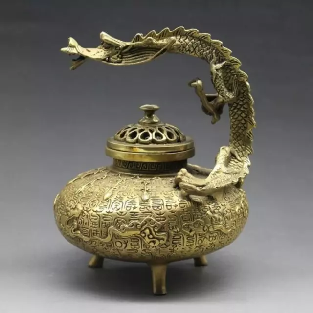 Hot Chinese Old Handwork Tibet Bronze Carved Dragon Incense Burner 2