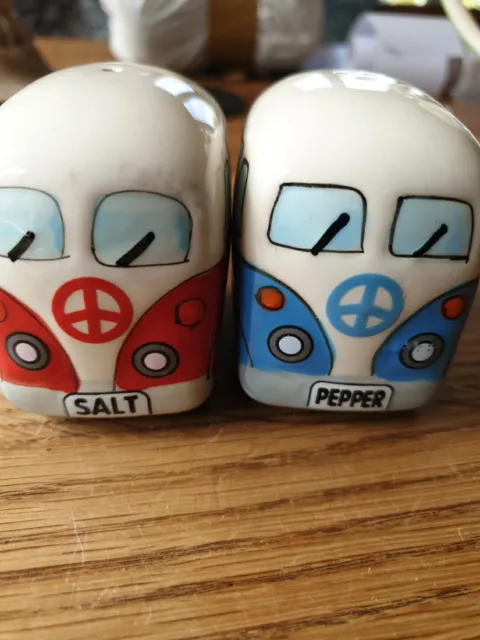 VW slpit screen camper van salt and pepper pots red & blue with peace sign