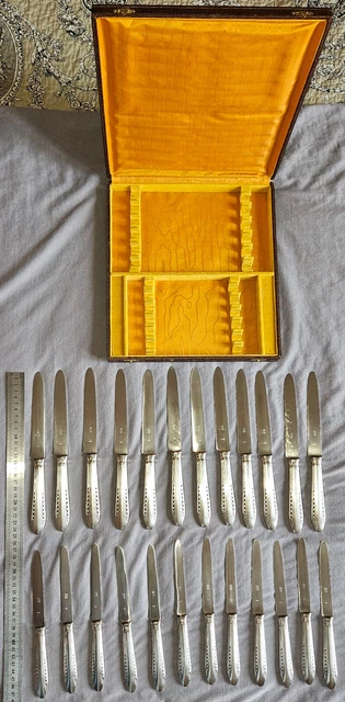 Lot de 6 porte couteaux CAILAR BAYARD en métal argenté. Bel état