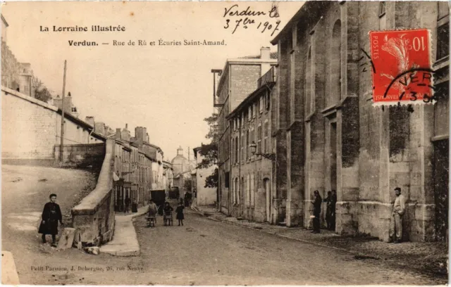 CPA Verdun Rue de Ru Ecuries St-Amand (1274837)