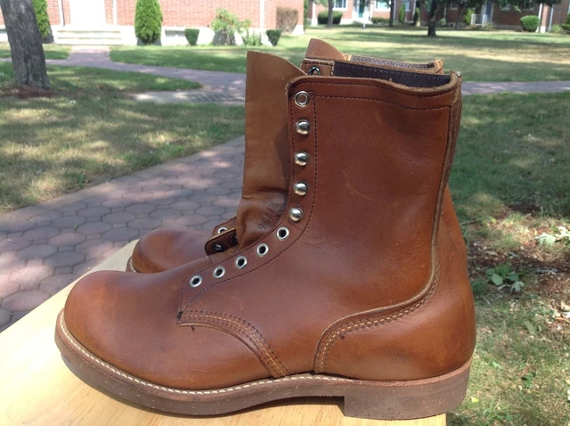 Red best sale wing 947