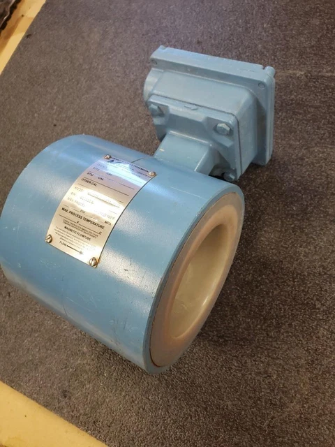 NEW ROSEMOUNT 8711-THA040R1NAG204 Wafer Magnetic Flow Meter DN100 / 4