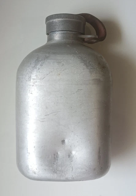 ancienne gourde militaire pour la maison pas cher et solidaire