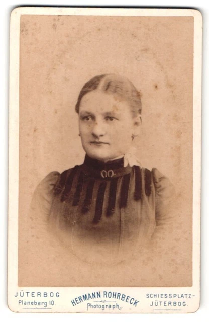 Fotografie Hermann Rohrbeck, Jüterbog, Portrait junge Frau mit zusammengebunden