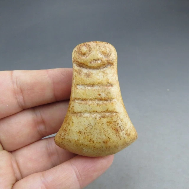 Chinese jade,Hongshan culture,manual sculpture,jade,beast,axe,pendant K(466)