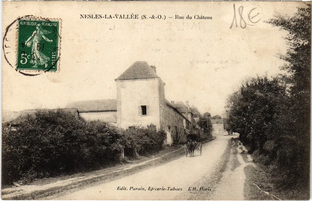 CPA Nesles-la-Vallée rue du Chateau (1276883)
