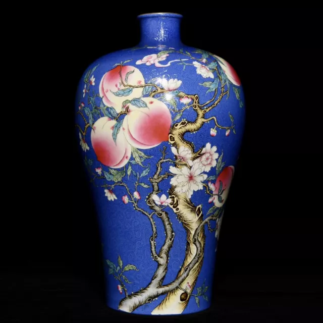 Chinese Exquisite Handmade Peach Pattern Porcelain Vase