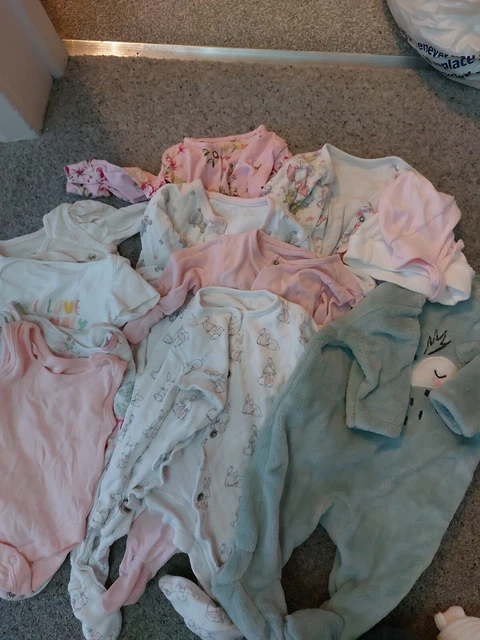 baby girl clothes 0-3 months used