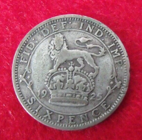 1925 GEORGE V SILVER SIXPENCE  ( 50% Silver )  British 6d Coin.   362