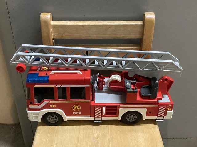 SKIKHN Holzeisenbahn Feuerwehr-Löschzug - Batteriebetrieben Mit Licht & Sound