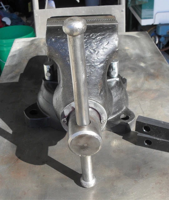 Wilton Vise 4" Wide Jaws   1969, 101028 With Inside information