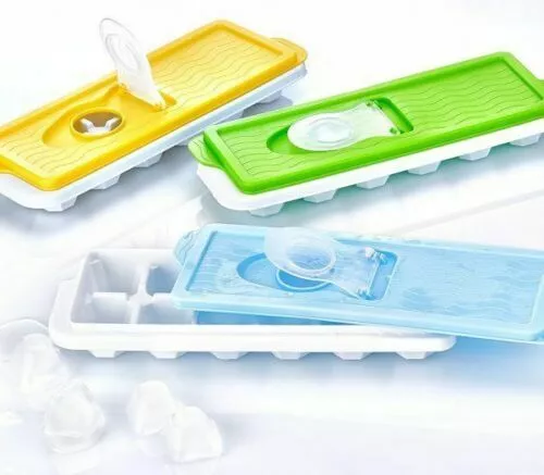 4x Ice Cube Tray With Lids Plastic Baby Food Cocktail BBQ Party No Spilling