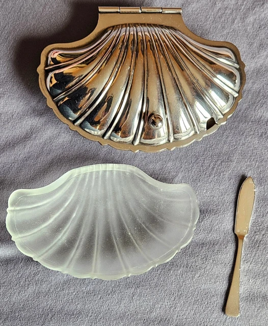 VERY RARE MOULE à beurre vintage en métal argenté Florador