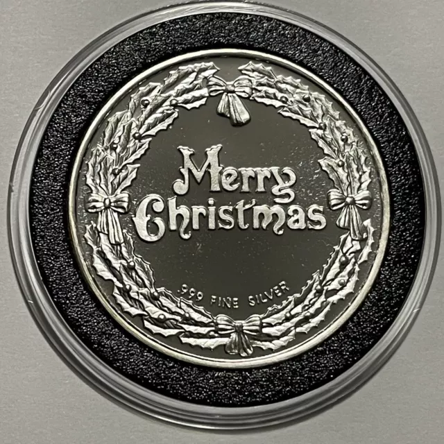 Merry Christmas Holiday Greetings Coin 1 Troy Oz .999 Fine Silver Round Medal