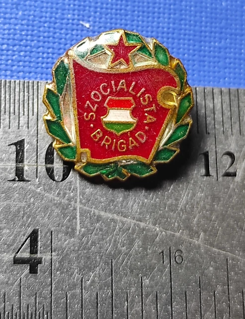 HUNGARY Badge Pin SZOCIALISTA BRIGAD Hungarian People's Republic Insignia Brass