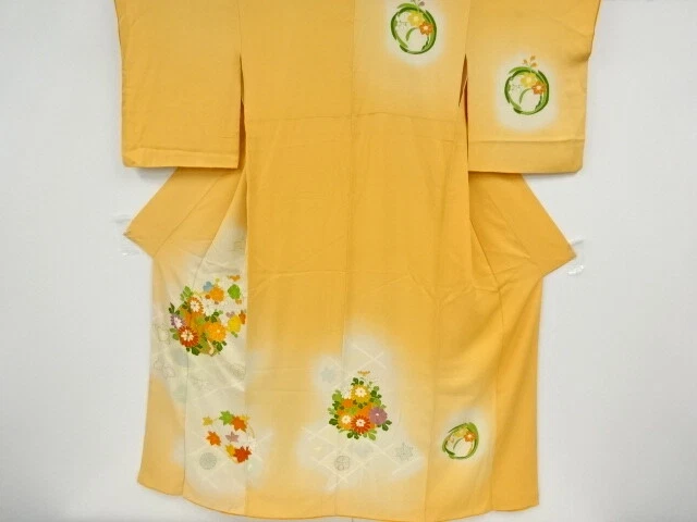 42414# Japanese Kimono / Antique Kimono / Embroidery / Flower Roundel