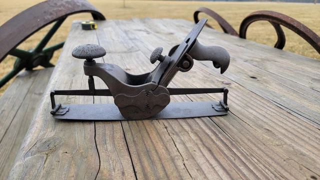 Antique Stanley Rule & Level Co Wood Plane no. 113 Circular Plane Ornate