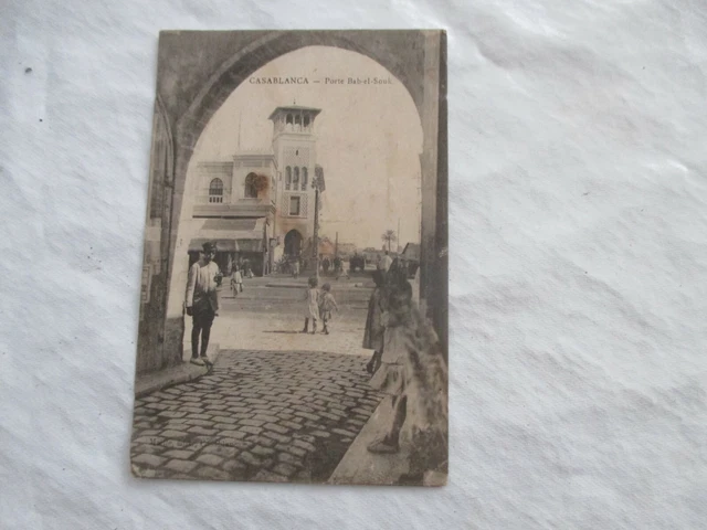 70 PLANCHER-BAS . Le Village au centre ,écrite en 1920 , état extra - Carte postale ancienne et