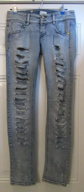 MET Distressed Rhinestone Low Rise Jeans Skinny Leg Made In Italy Womens Size 29