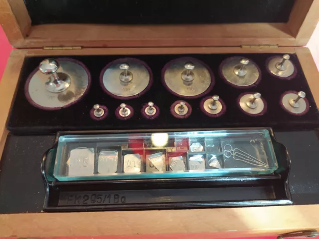 Apothekergewichte antik