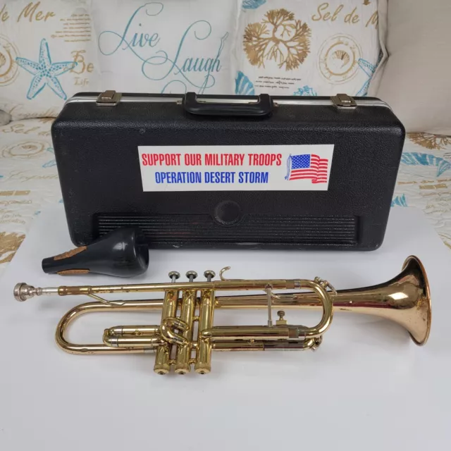 Selmer Bundy Vincent Bach Trumpet in Hard Case with 7C Mouthpiece Selmer Bundy Vincent Bach Trumpet in Hard Case with 7C Mouthpiece