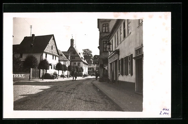 Foto-AK Nastätten, Straßenpartie mit Gasthaus und Rathaus