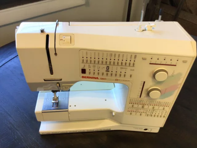 Bernina 1260 Sewing Machine Quilters Edition with all Accessories