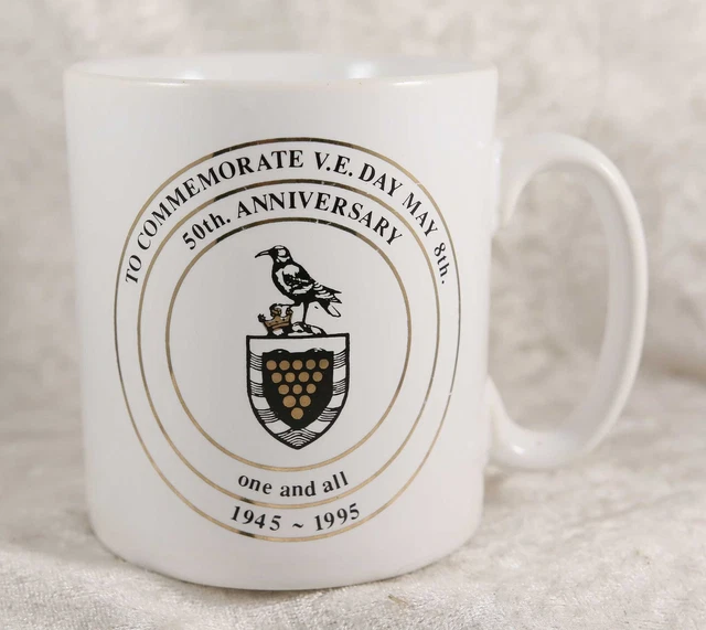 North Tamerton Parish Council 50th Anniversary VE day 1945-1995 Chough cup