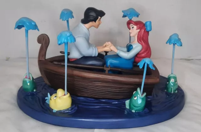 WDCC Little Mermaid Ariel Eric "Kiss the Girl"  1518/2500 DAMAGED REPAIRED READ