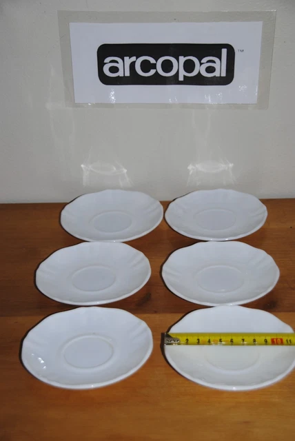 Lot D'assiettes Pyrex Vintage – Années 1970 – Blanc – Céramique – État Neuf