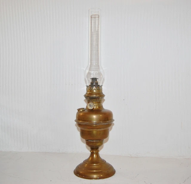 Antiguo Quinqué De Latón Siglo Xix.funcionando Correctamente.