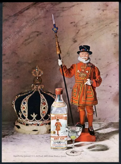 1964 Beefeater gin classic guard statue photo vintage print ad