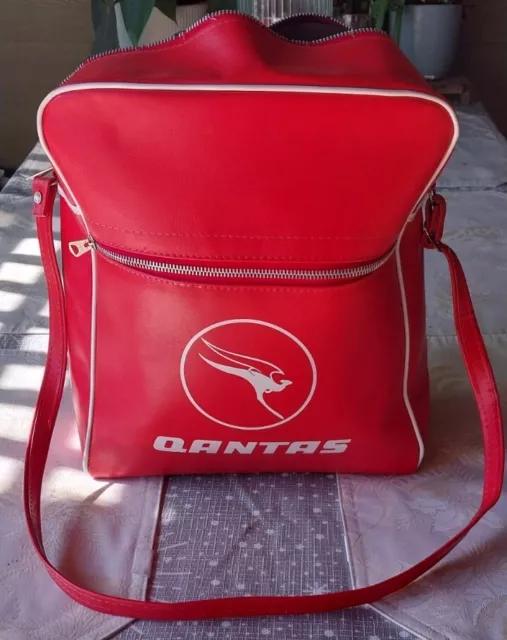 Retro 1978 Qantas Australian Hockey Tour Flight Bag